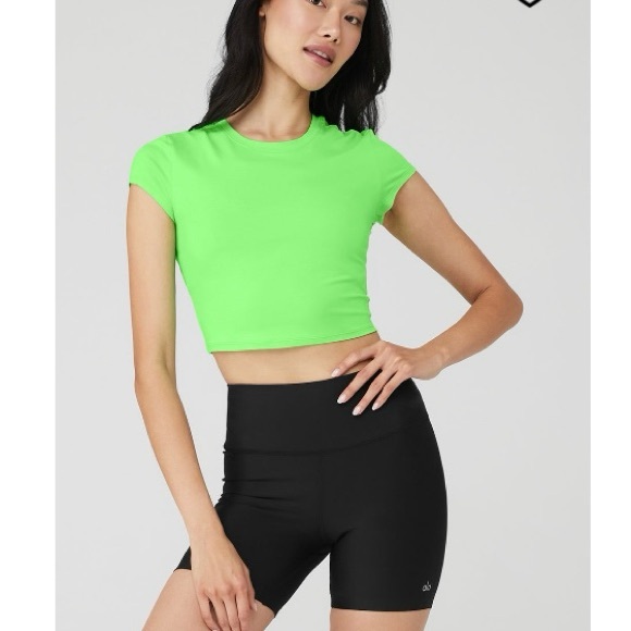 ALO Yoga Alosoft Finesse Short Sleeve in Neon Green - Picture 1 of 4